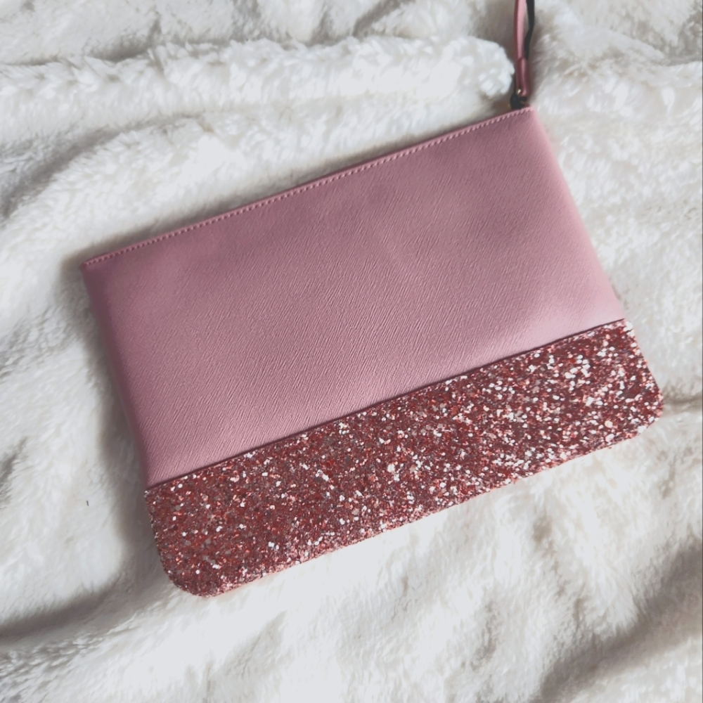 Kate Spade Pouch Clutch Wristlet